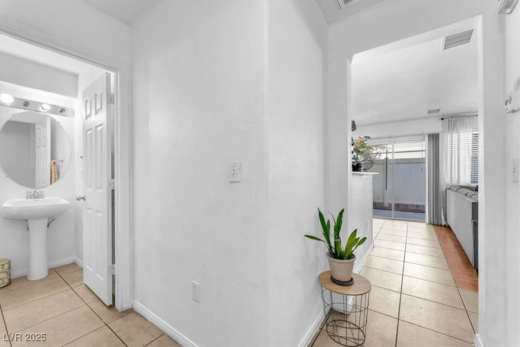6068 Conroe, Las Vegas, NV 89118