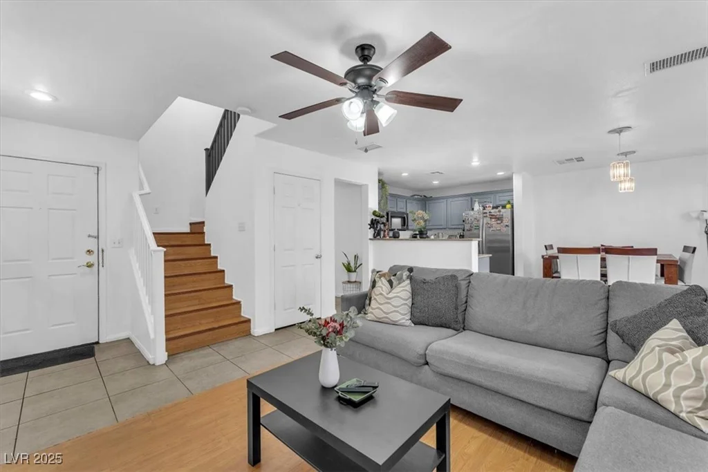 6068 Conroe, Las Vegas, NV 89118