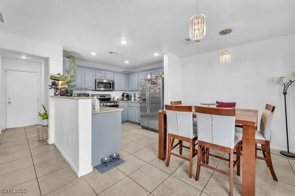 6068 Conroe, Las Vegas, NV 89118