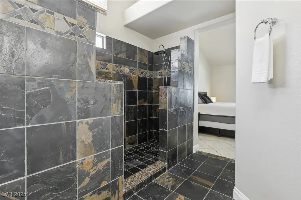 4753 Carefree, Las Vegas, NV 89122