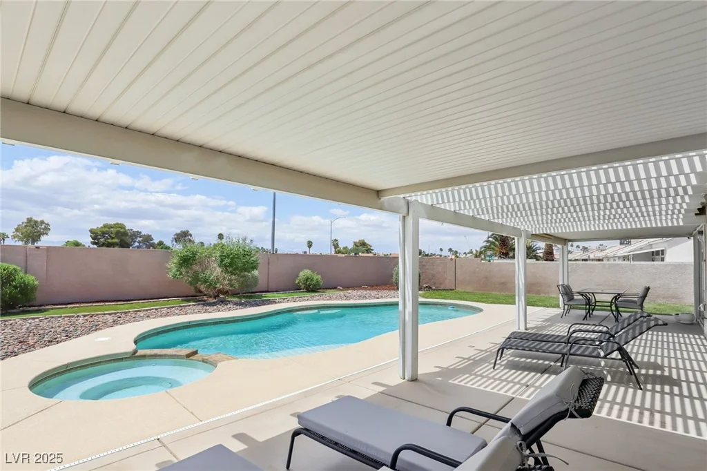 4753 Carefree, Las Vegas, NV 89122
