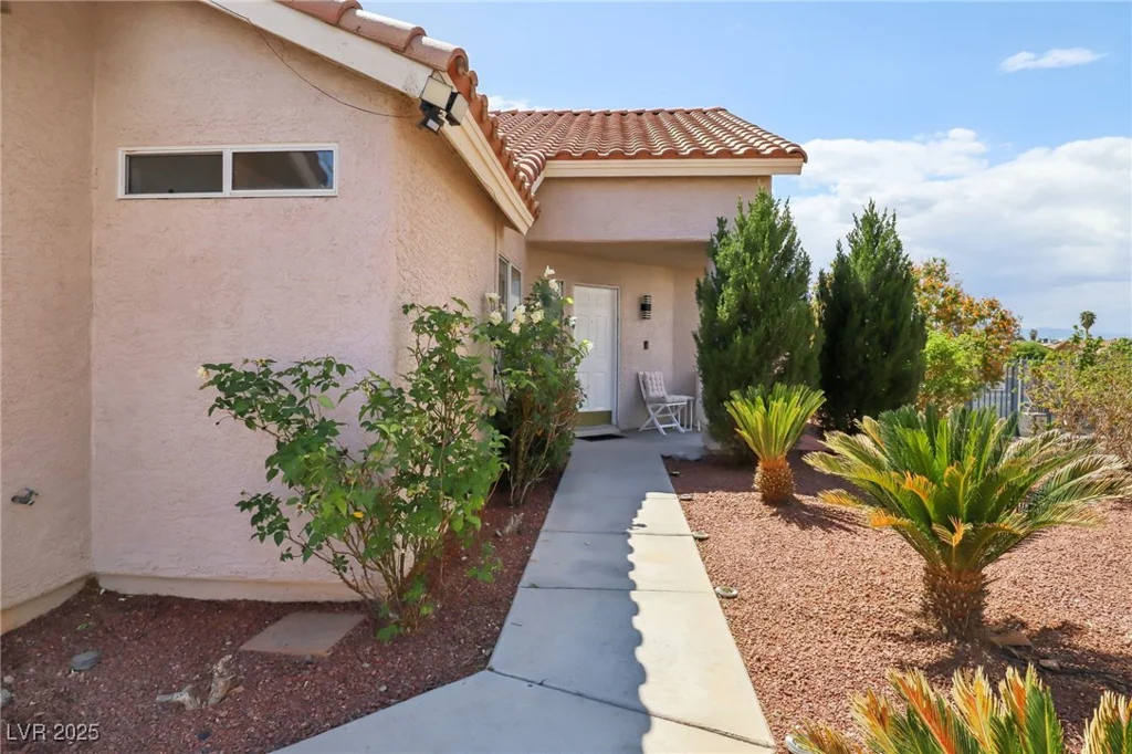 4753 Carefree, Las Vegas, NV 89122