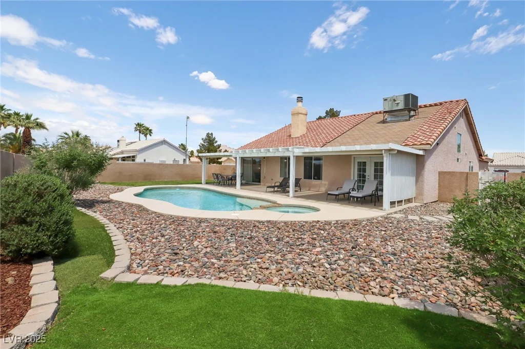 4753 Carefree, Las Vegas, NV 89122