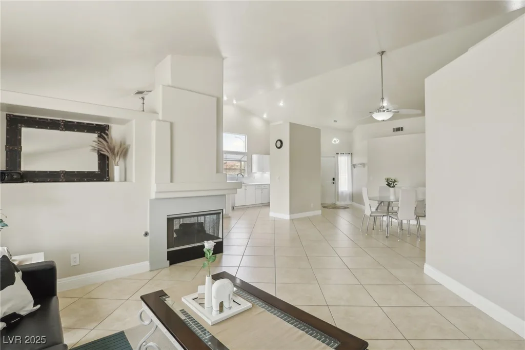 4753 Carefree, Las Vegas, NV 89122