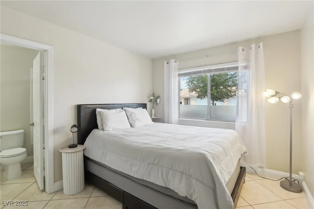 4753 Carefree, Las Vegas, NV 89122