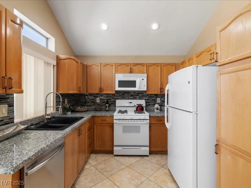 7924 McDowell, Las Vegas, NV 89129