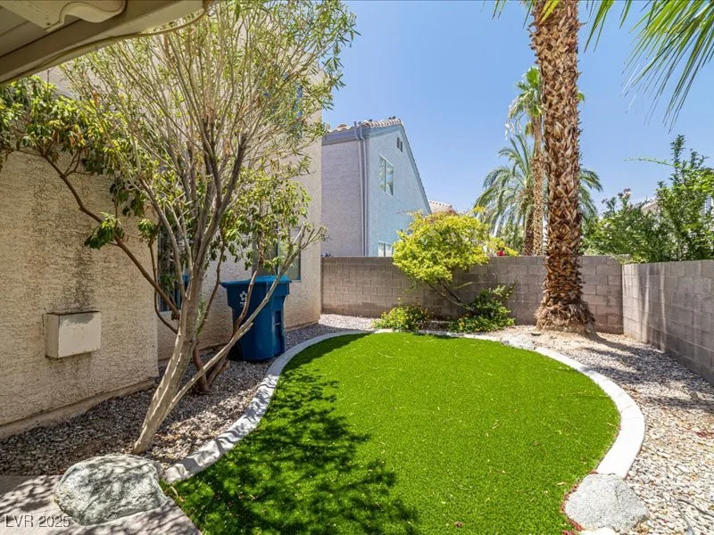 7924 McDowell, Las Vegas, NV 89129