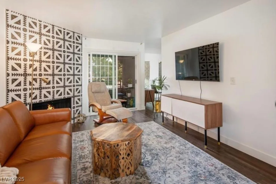 2200 Fort Apache, Las Vegas, NV 89117