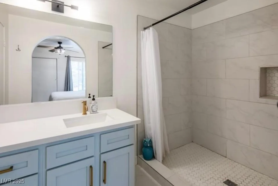 2200 Fort Apache, Las Vegas, NV 89117