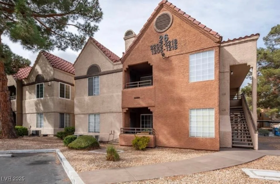 2200 Fort Apache, Las Vegas, NV 89117