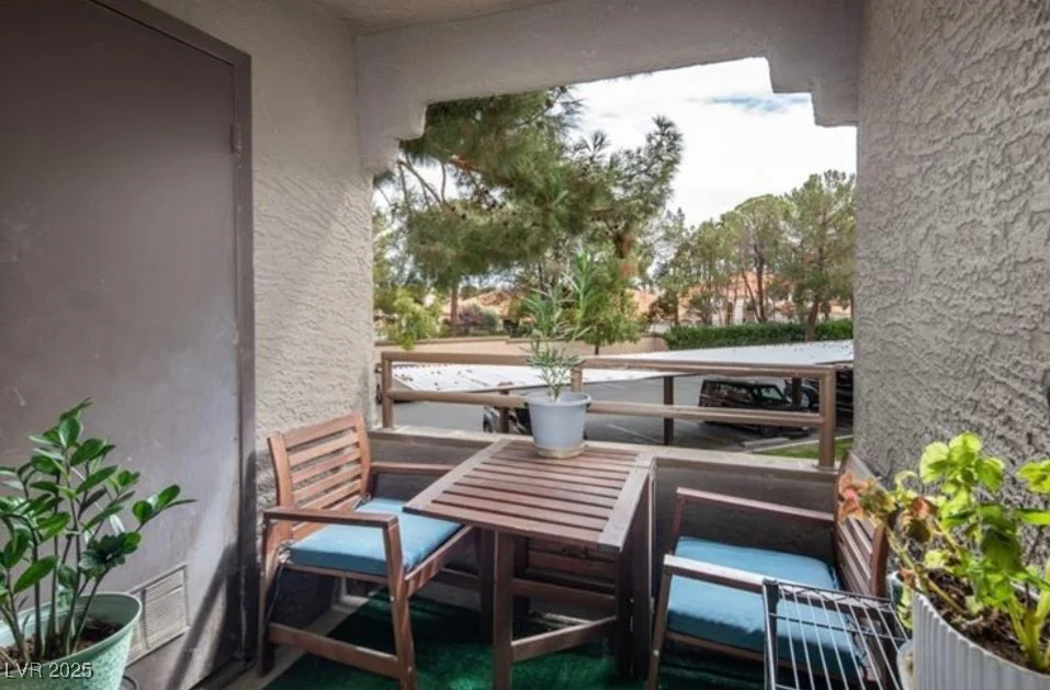 2200 Fort Apache, Las Vegas, NV 89117