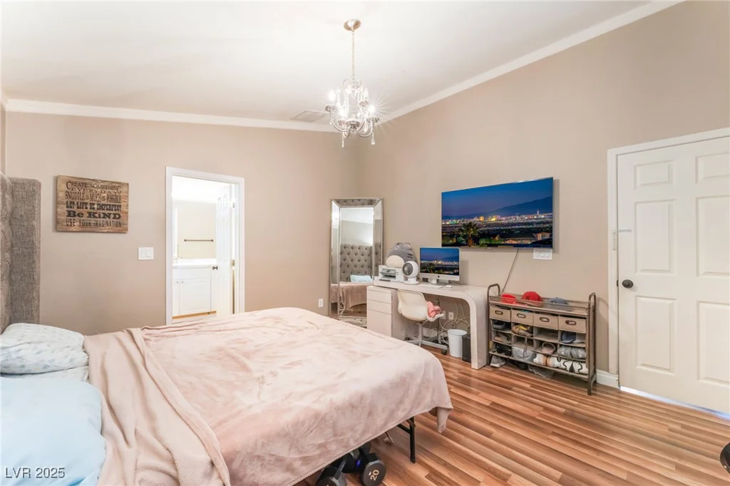 5733 Dazzling Sparks, North Las Vegas, NV 89031