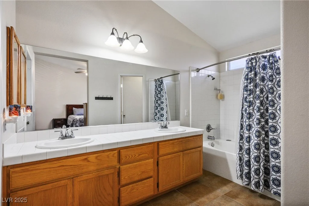 218 Red Coral, Henderson, NV 89002