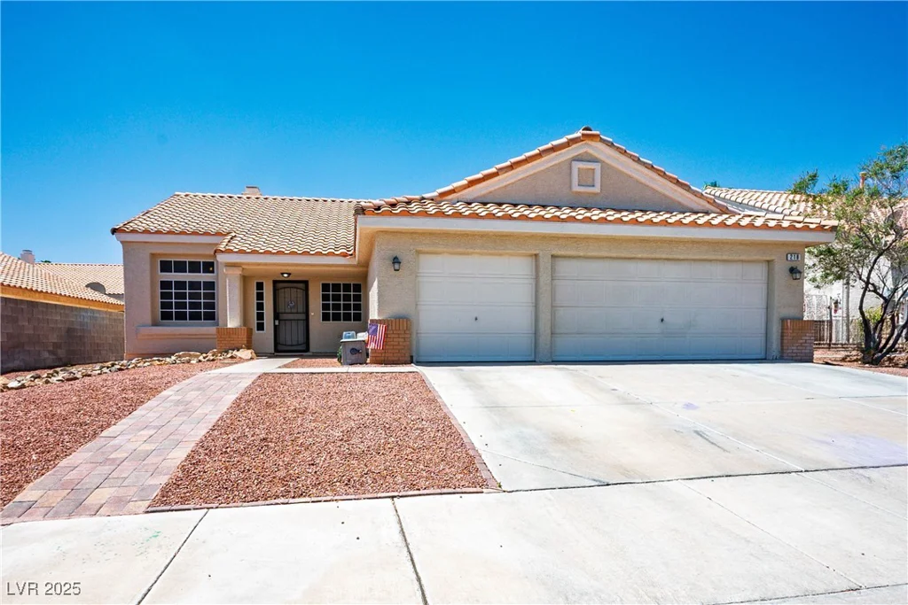 218 Red Coral, Henderson, NV 89002