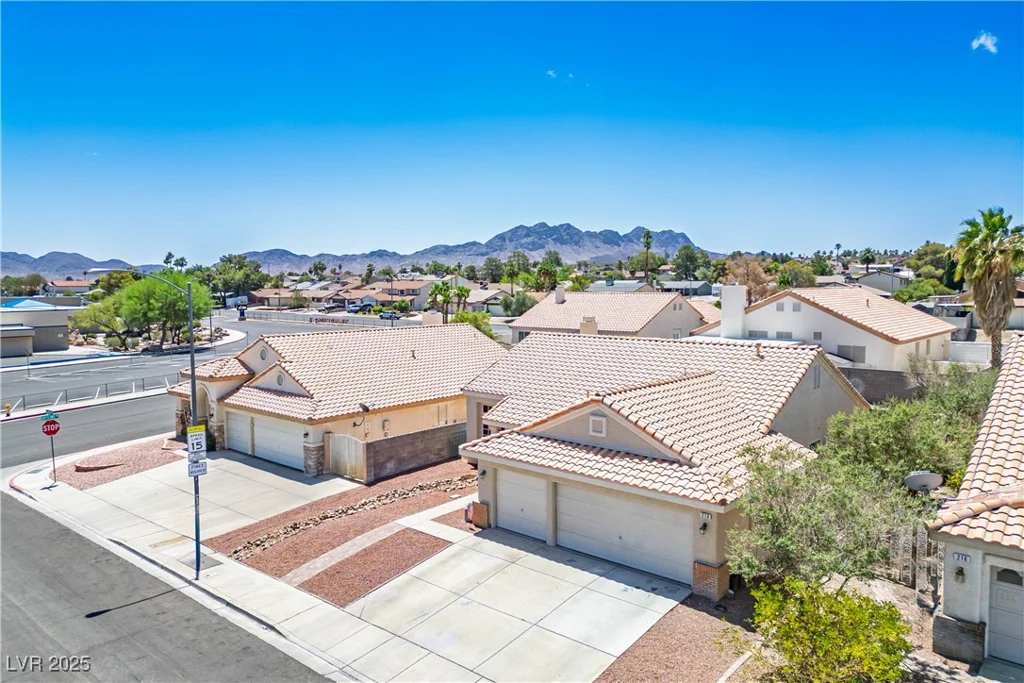 218 Red Coral, Henderson, NV 89002