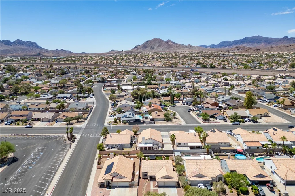 218 Red Coral, Henderson, NV 89002