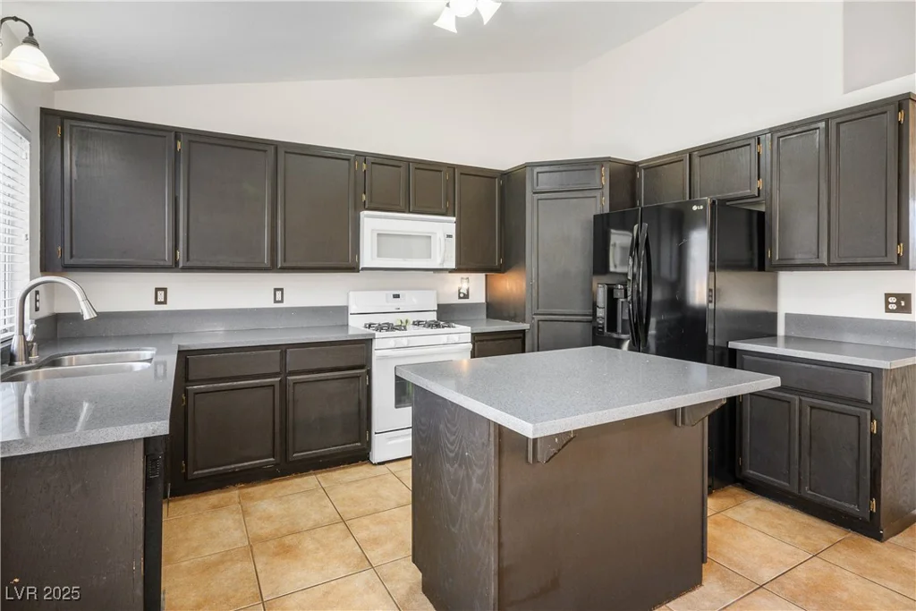 218 Red Coral, Henderson, NV 89002