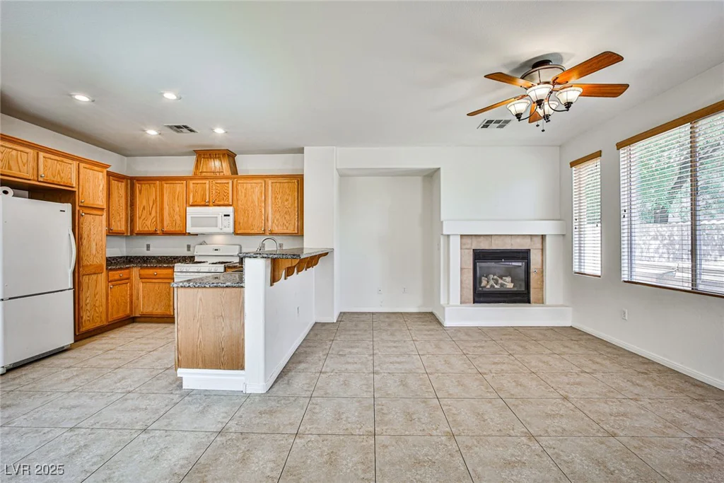9122 Mountain Maple, Las Vegas, NV 89148