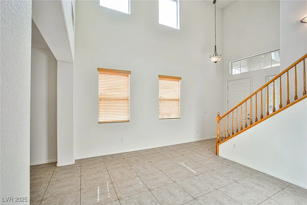 9122 Mountain Maple, Las Vegas, NV 89148