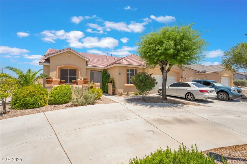 8808 Homestead, Las Vegas, NV 89143