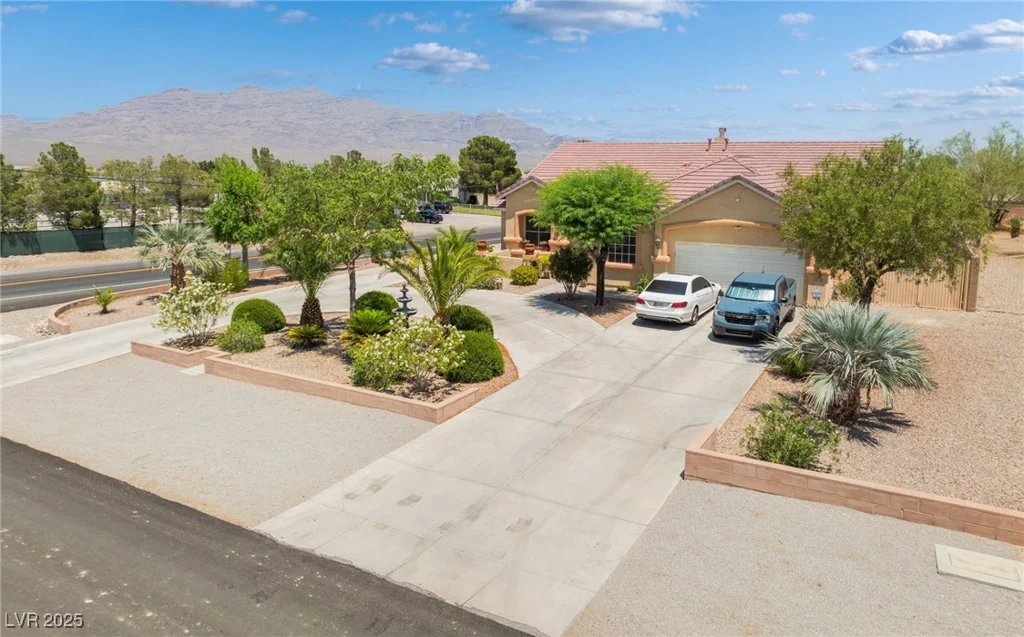 8808 Homestead, Las Vegas, NV 89143