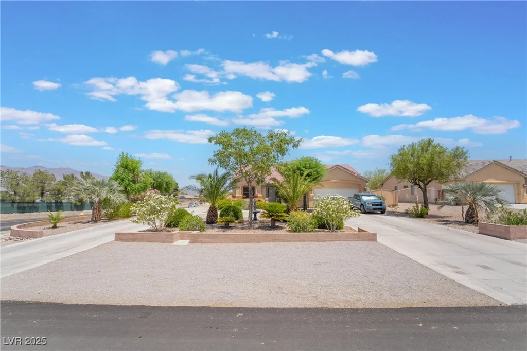 8808 Homestead, Las Vegas, NV 89143