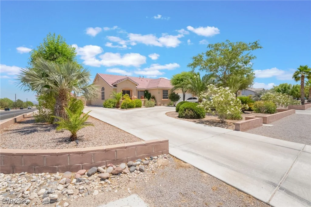 8808 Homestead, Las Vegas, NV 89143