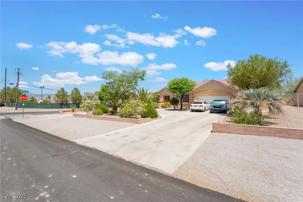 8808 Homestead, Las Vegas, NV 89143