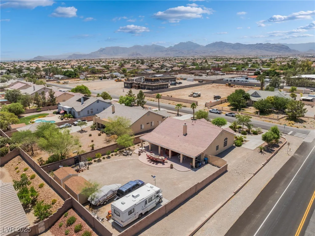 8808 Homestead, Las Vegas, NV 89143