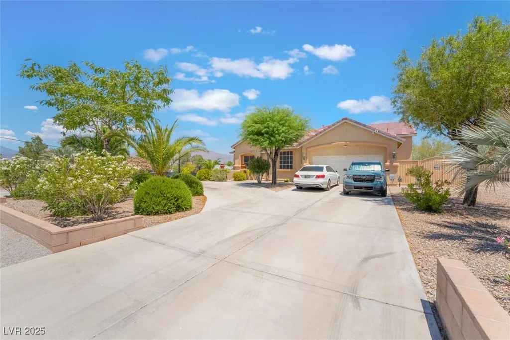 8808 Homestead, Las Vegas, NV 89143