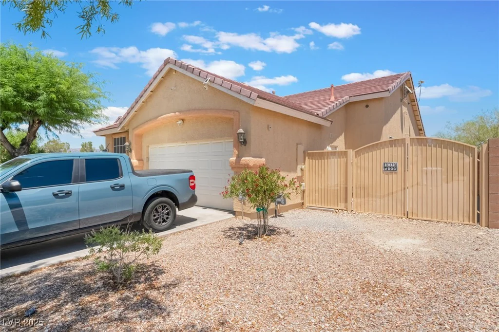 8808 Homestead, Las Vegas, NV 89143