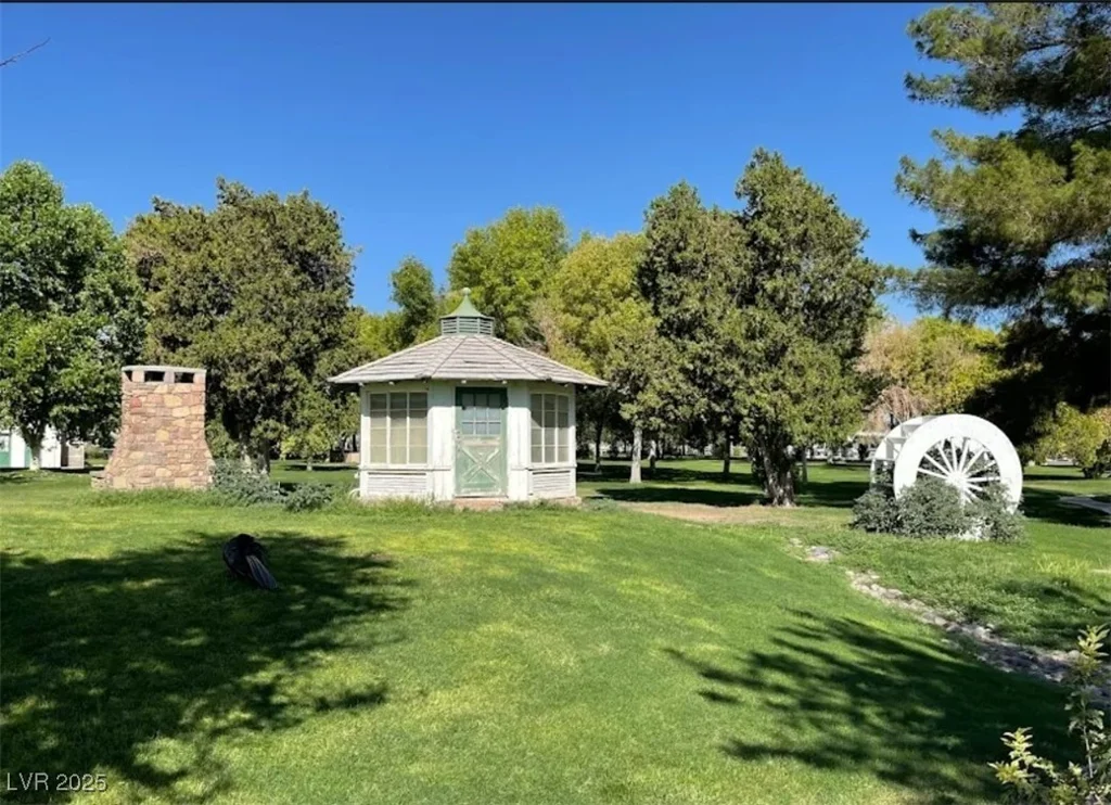 8808 Homestead, Las Vegas, NV 89143