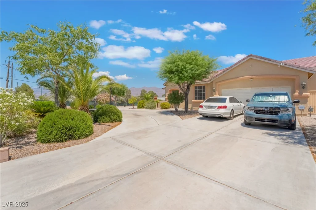 8808 Homestead, Las Vegas, NV 89143