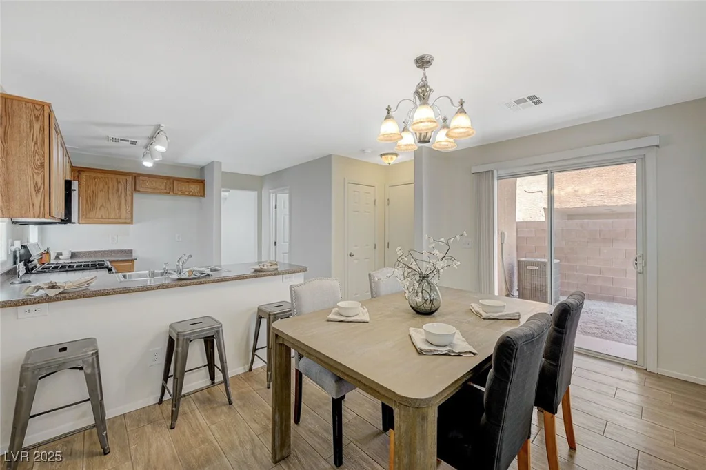 6048 Aripeka, Henderson, NV 89011