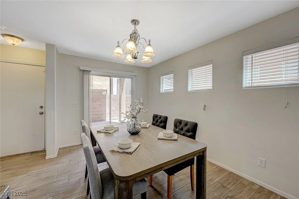 6048 Aripeka, Henderson, NV 89011