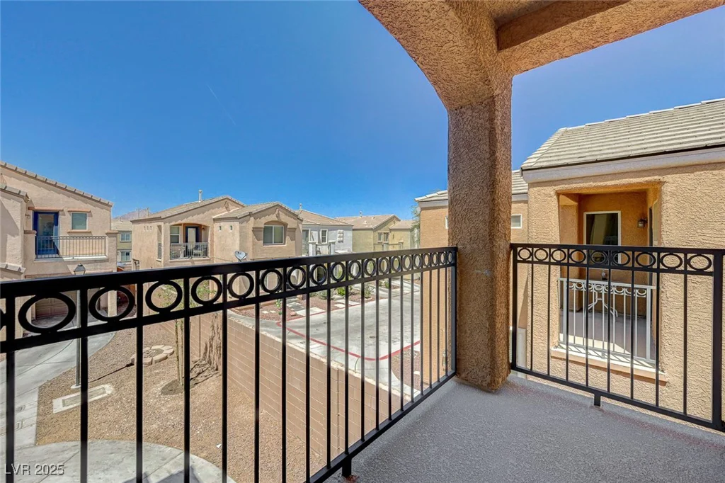 6048 Aripeka, Henderson, NV 89011