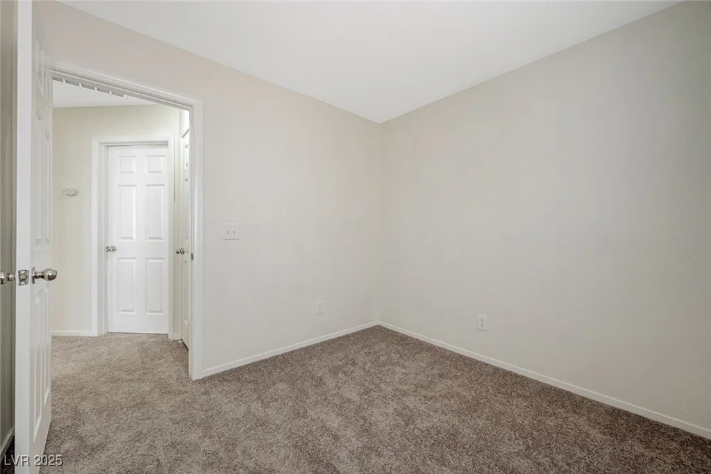 6048 Aripeka, Henderson, NV 89011