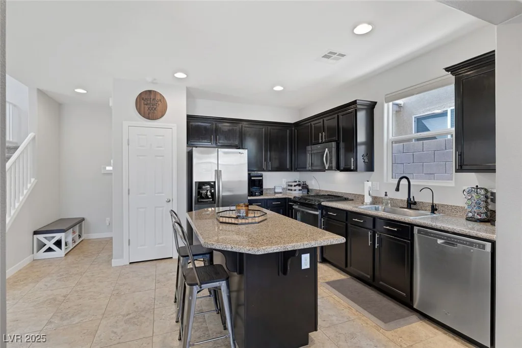 7720 Houston Peak, Las Vegas, NV 89166