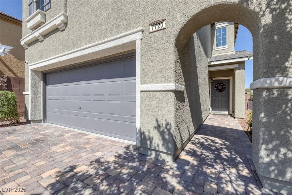 7720 Houston Peak, Las Vegas, NV 89166
