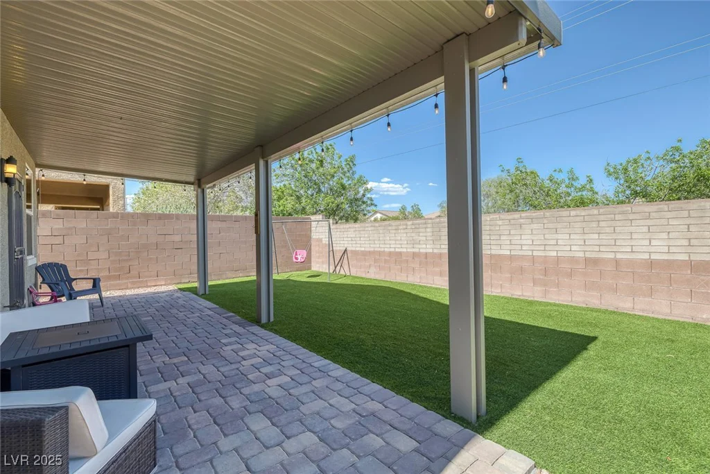 7720 Houston Peak, Las Vegas, NV 89166