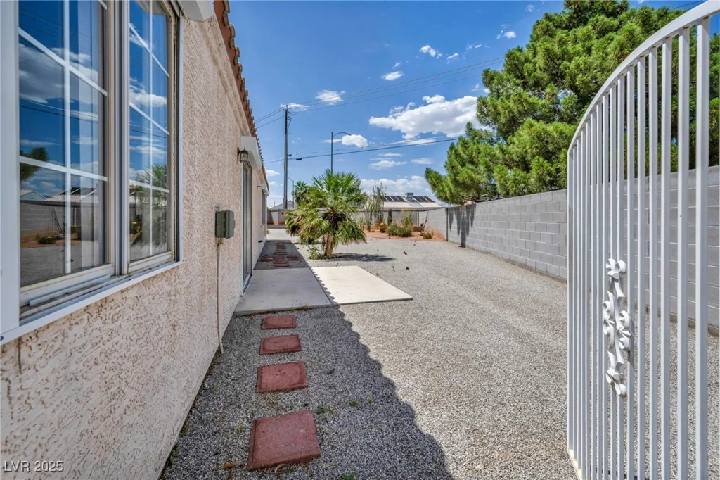 5139 Zapata, North Las Vegas, NV 89031