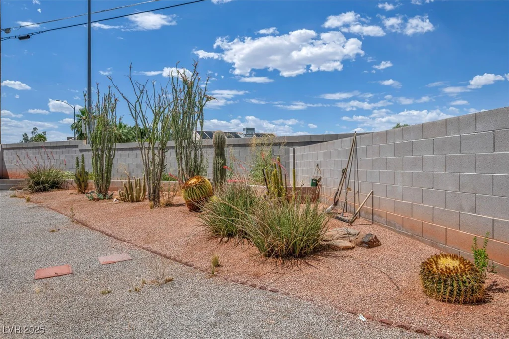 5139 Zapata, North Las Vegas, NV 89031