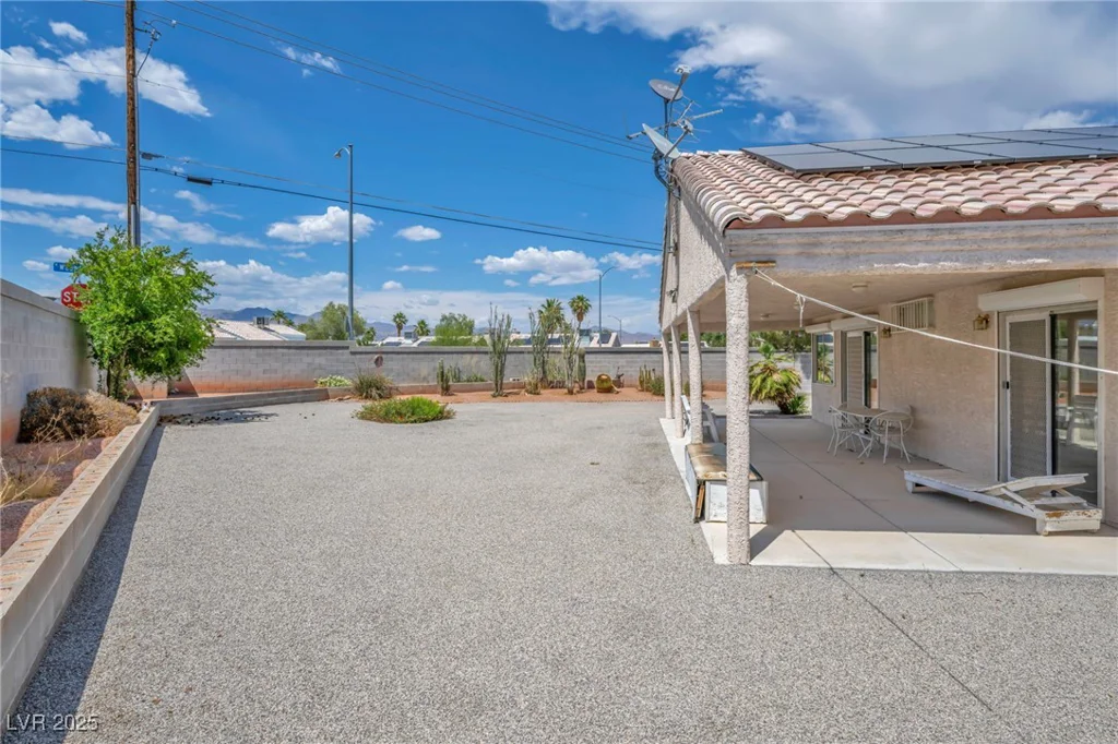 5139 Zapata, North Las Vegas, NV 89031