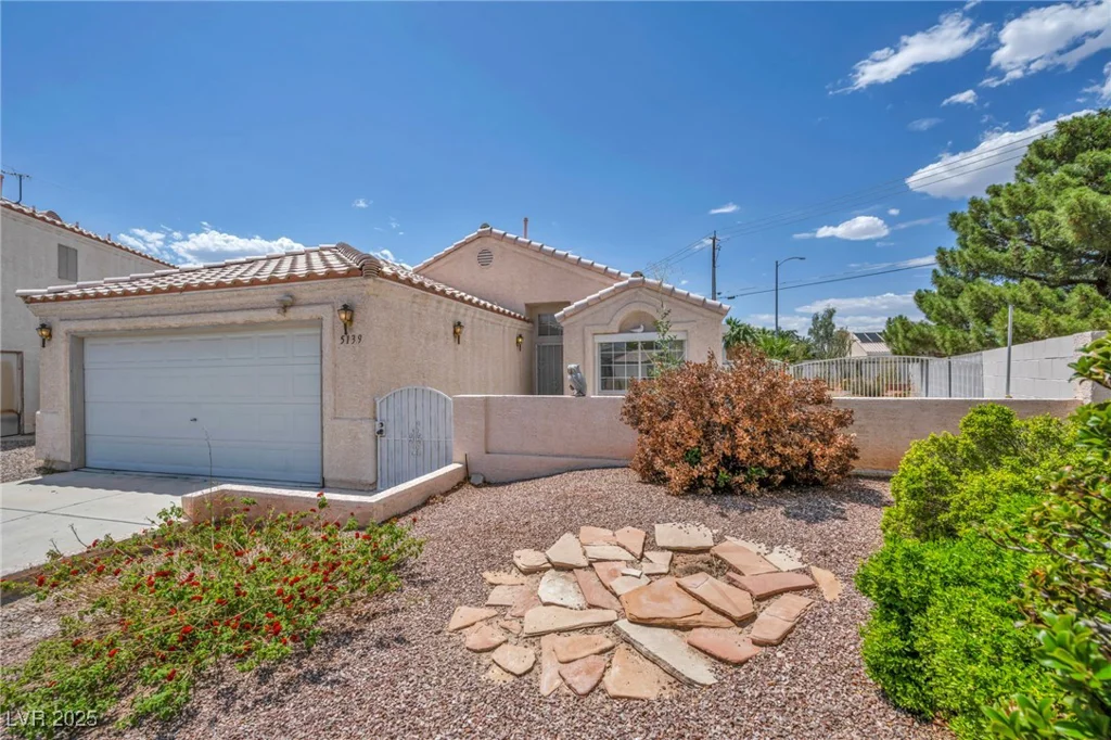 5139 Zapata, North Las Vegas, NV 89031