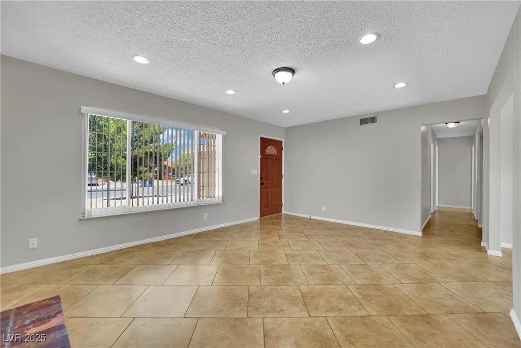 317 Kane, Las Vegas, NV 89110