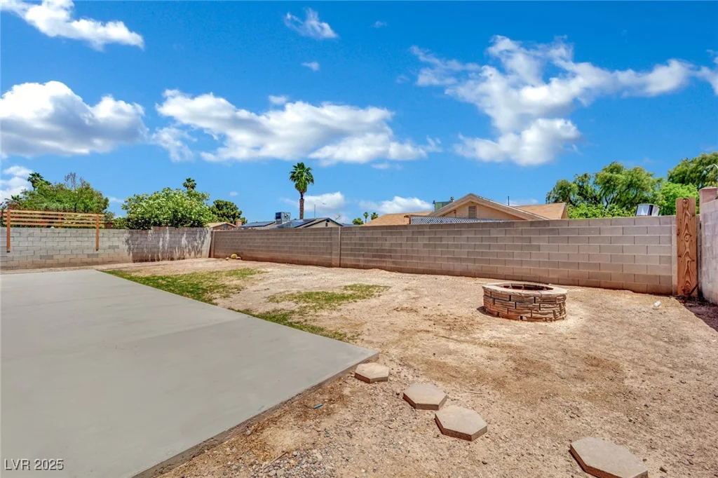 317 Kane, Las Vegas, NV 89110