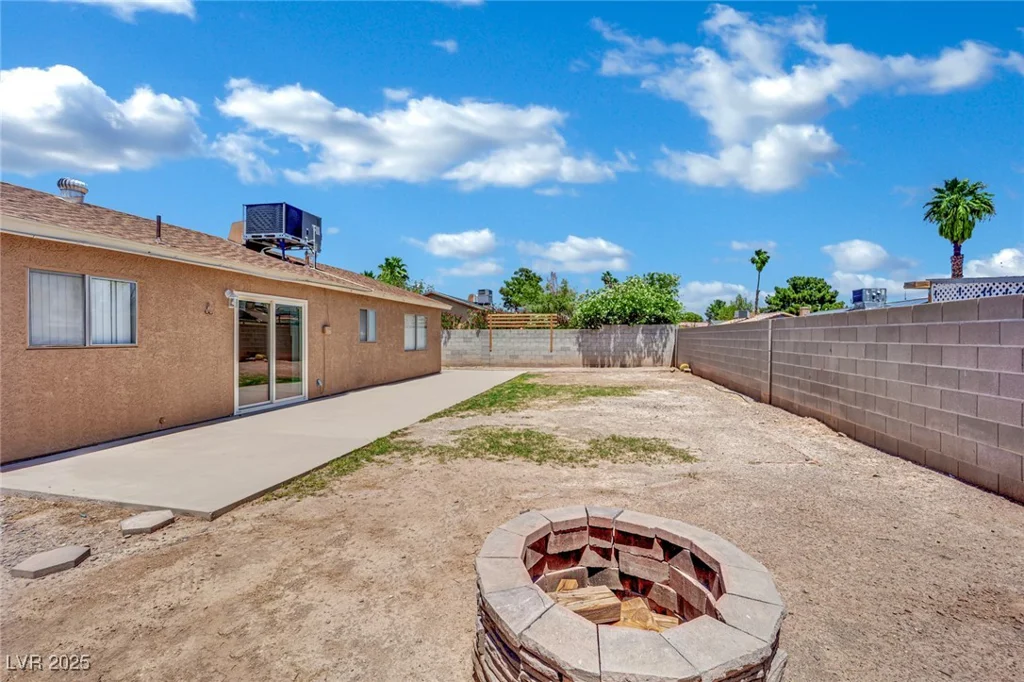 317 Kane, Las Vegas, NV 89110