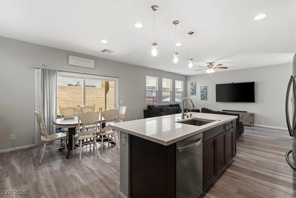 106 Rock Crossing, North Las Vegas, NV 89031