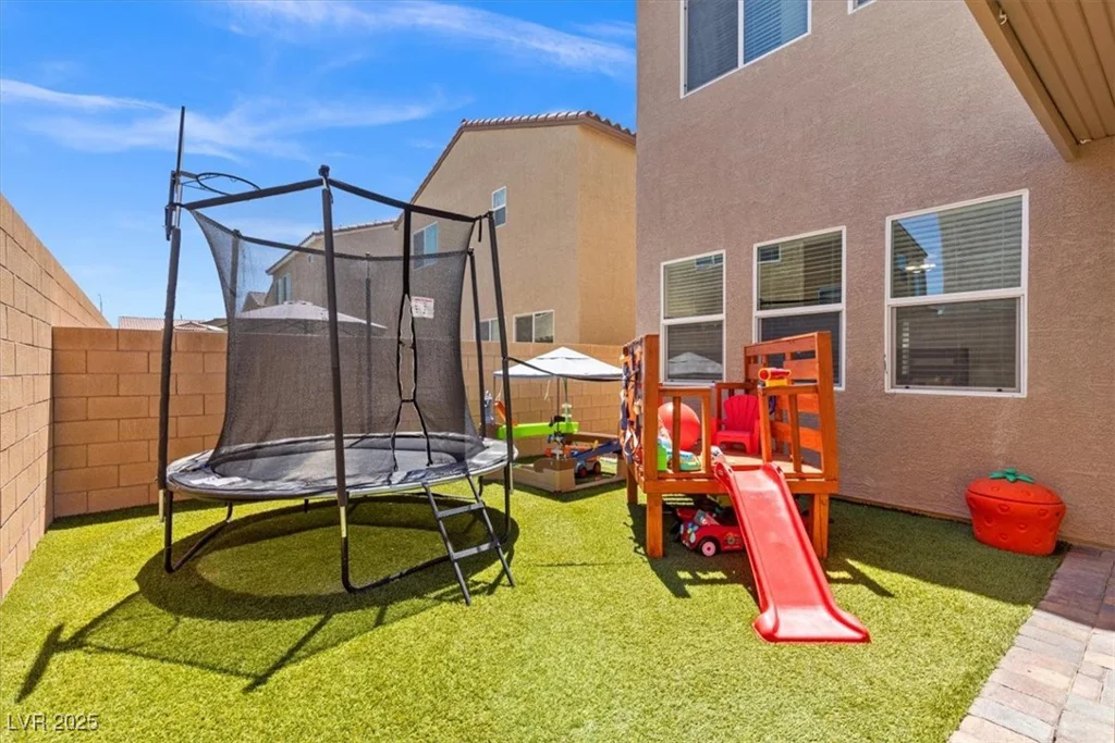 106 Rock Crossing, North Las Vegas, NV 89031