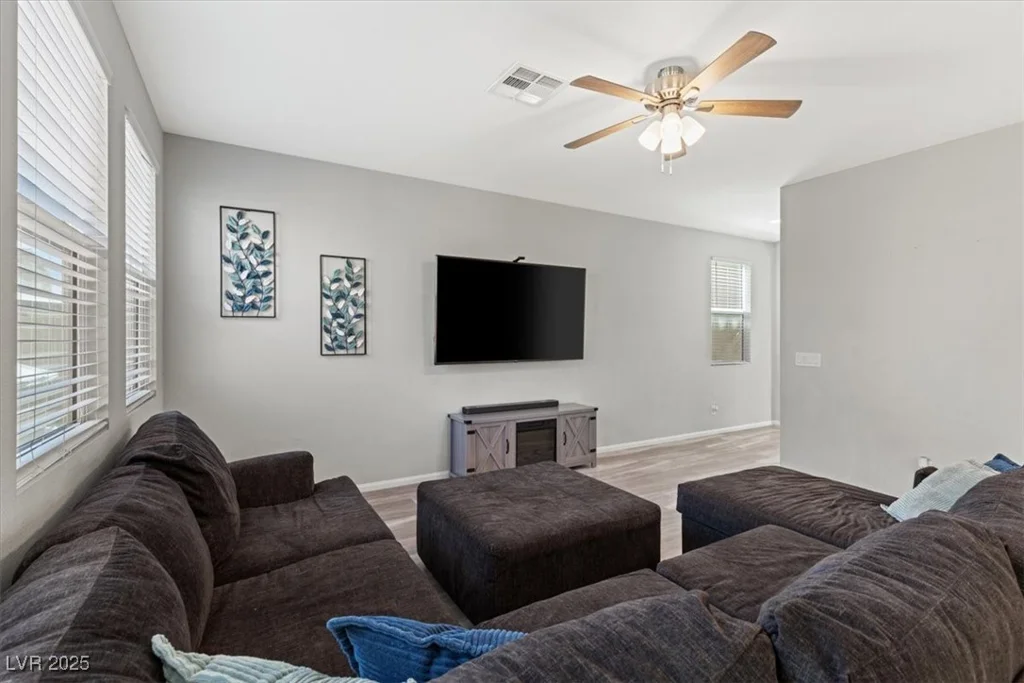 106 Rock Crossing, North Las Vegas, NV 89031